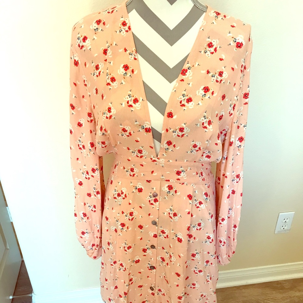 Olivaceous size L, super cute dress